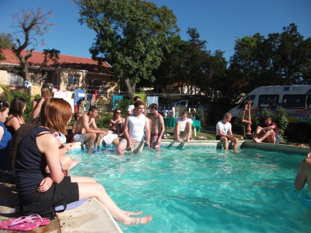 volunteer house swimming pool